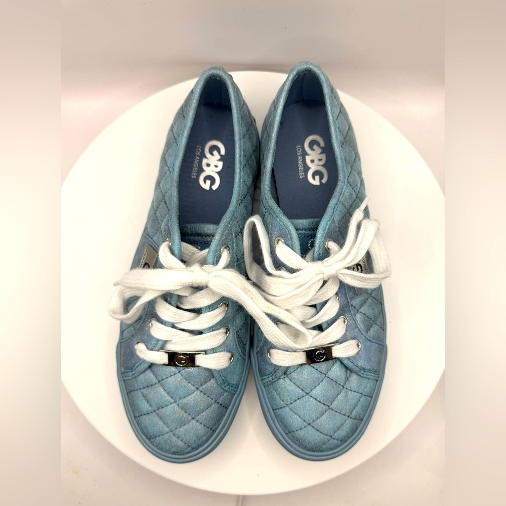 GBG Los Angeles Women’s Quilted Sneakers Size 7.5 Blue Metallic‎ Casual Shoes
